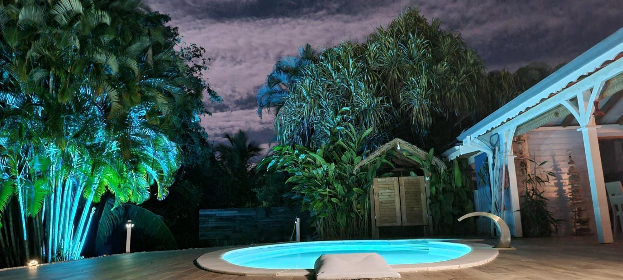 Gite Kaz A Topaze, Piscine, Jardin Tropical Sainte-Rose Exteriér fotografie